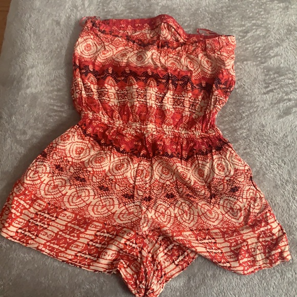 Pink/red romper - Picture 2 of 4